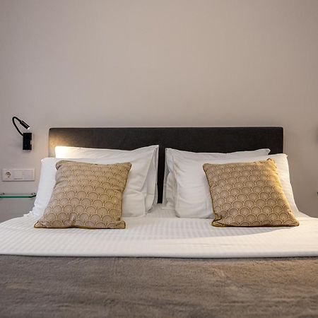 Phaedrus Living: The Nine Muses Clio Apartment Athena Bagian luar foto