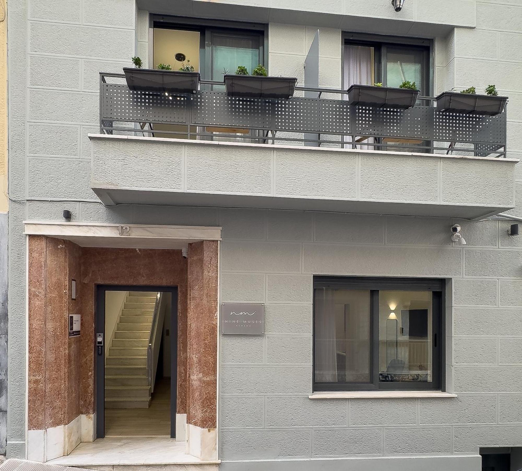 Phaedrus Living: The Nine Muses Clio Apartment Athena Bagian luar foto